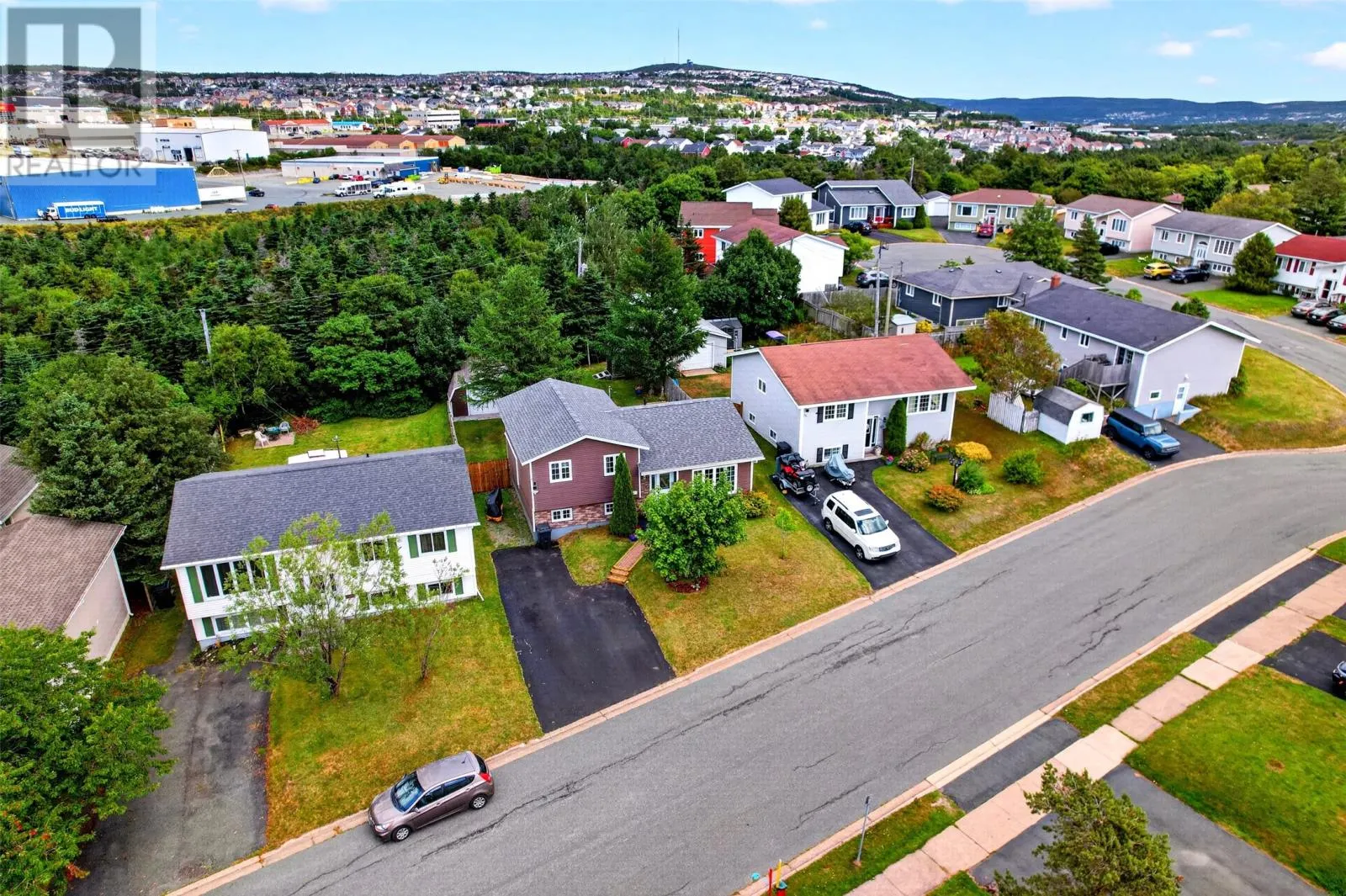 12 Leger Crescent