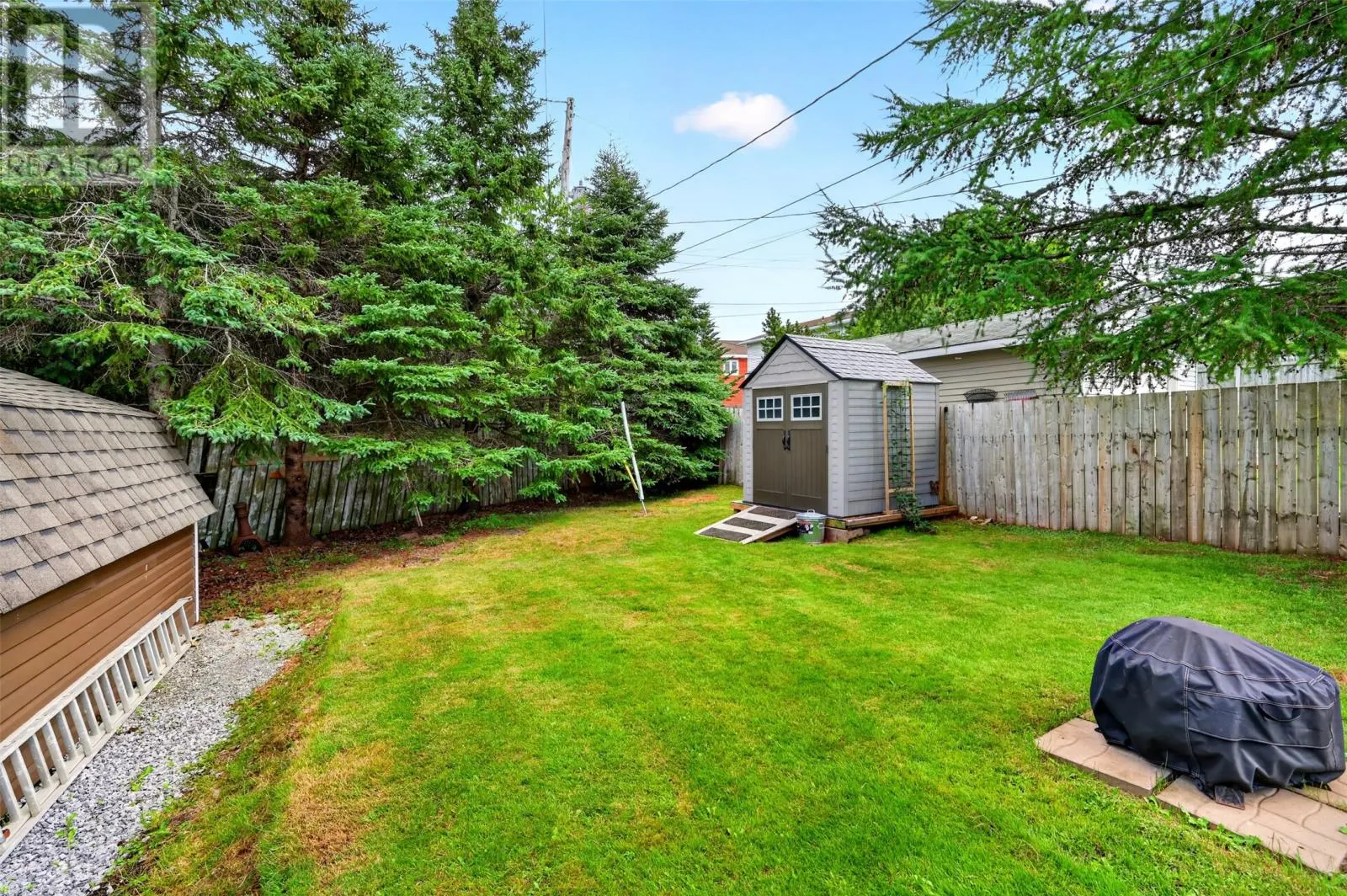 12 Leger Crescent