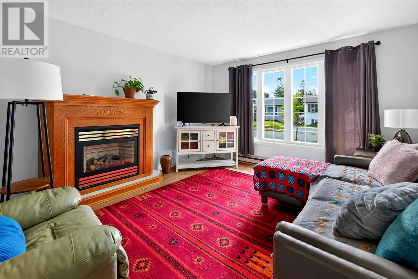 12 Leger Crescent