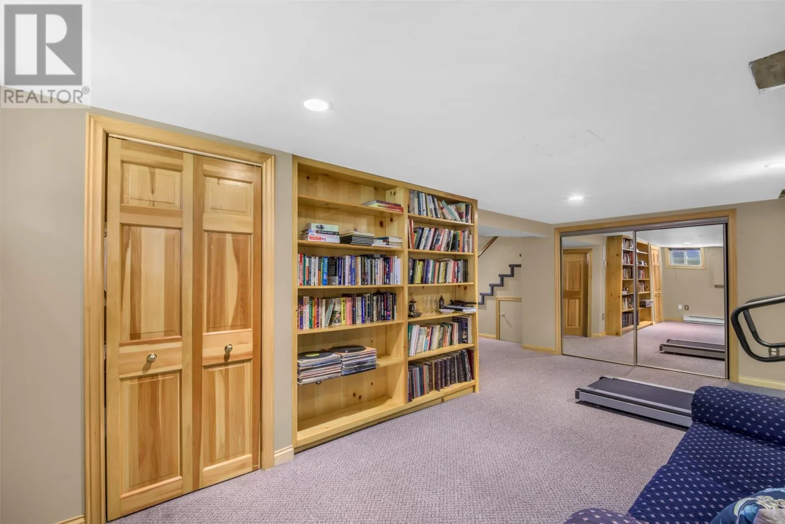 23 Long Pond Road