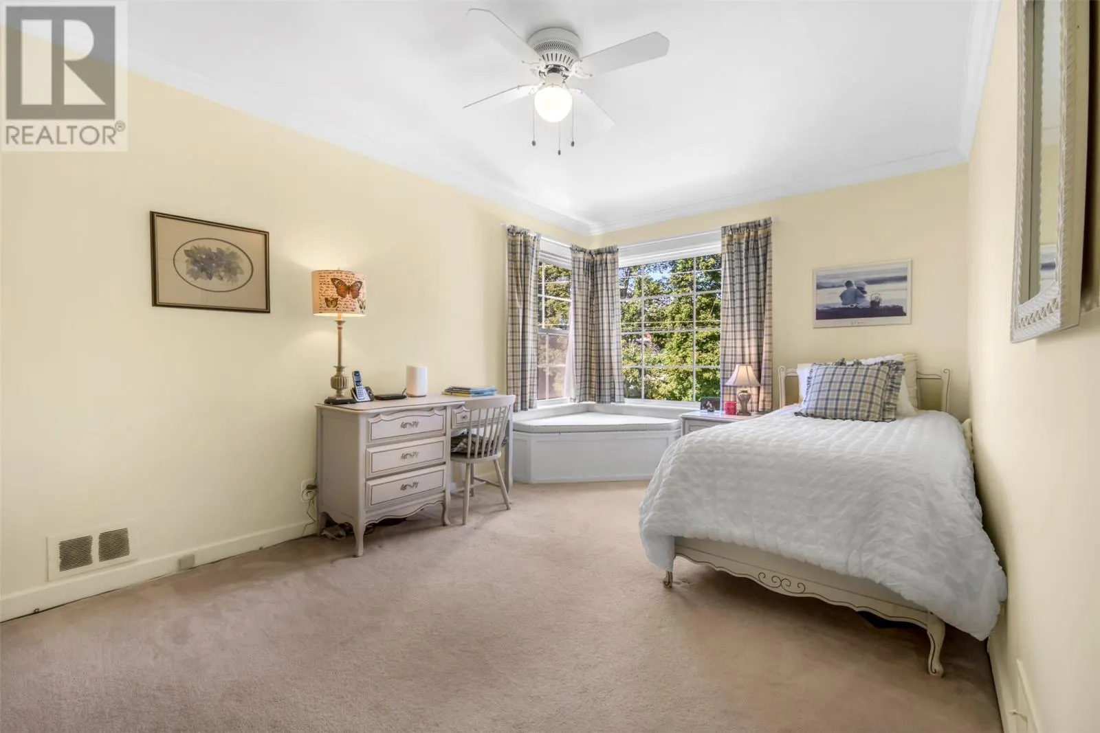23 Long Pond Road