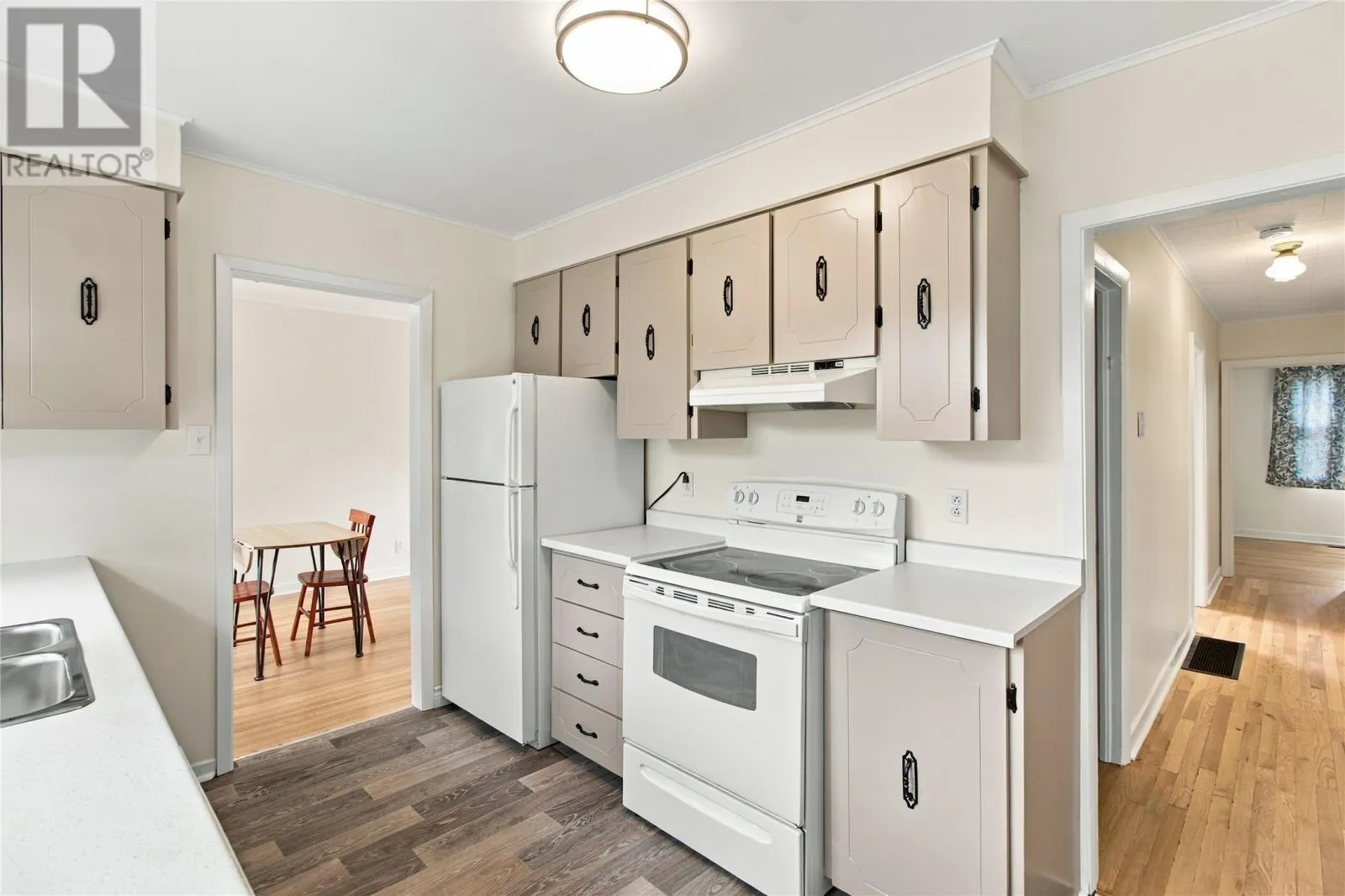 6 Cherry Hill Road