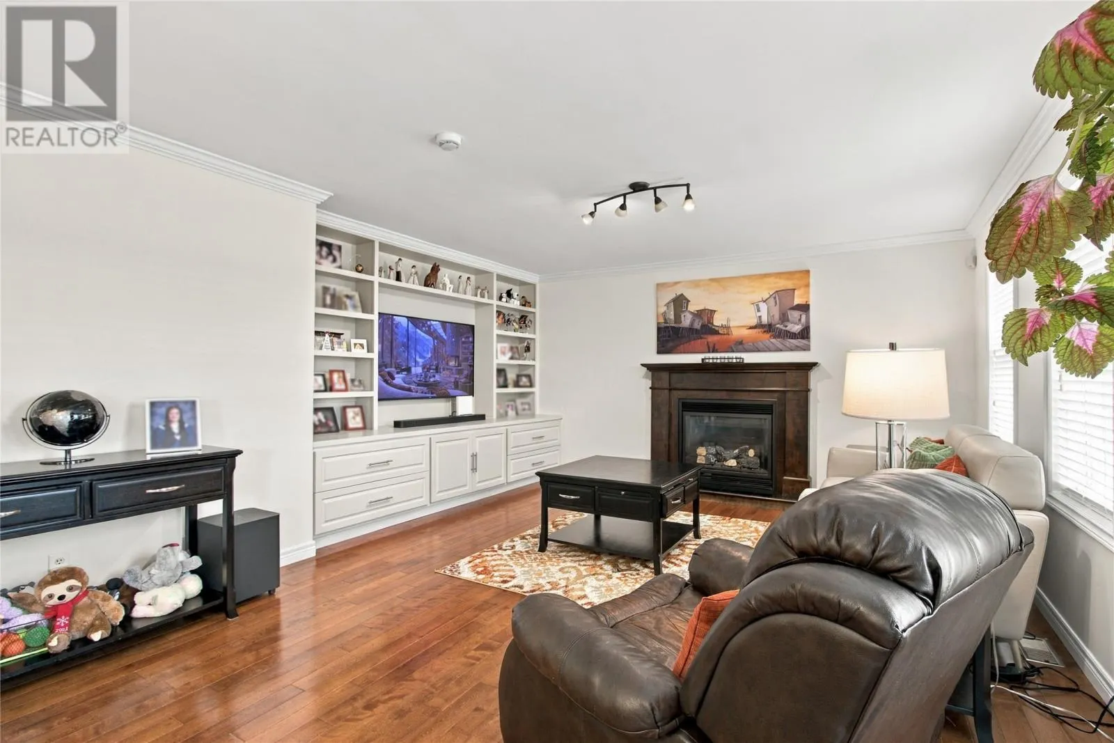 23 Hollyberry Drive