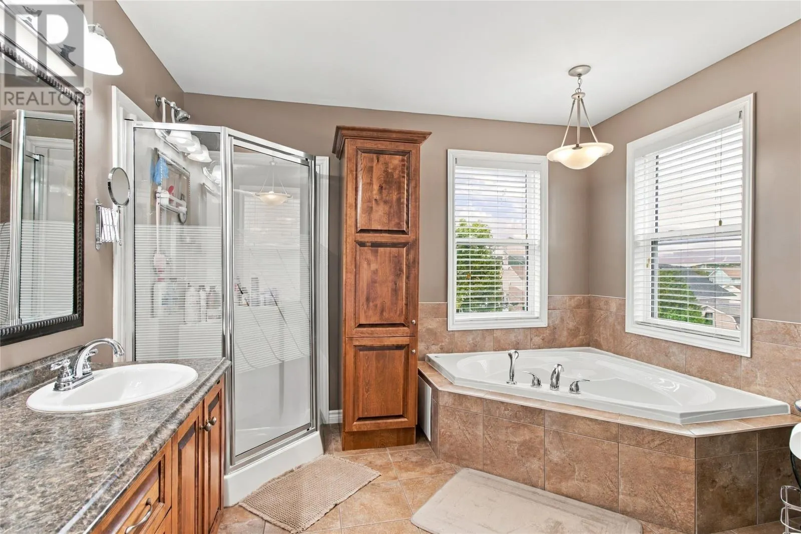 23 Hollyberry Drive