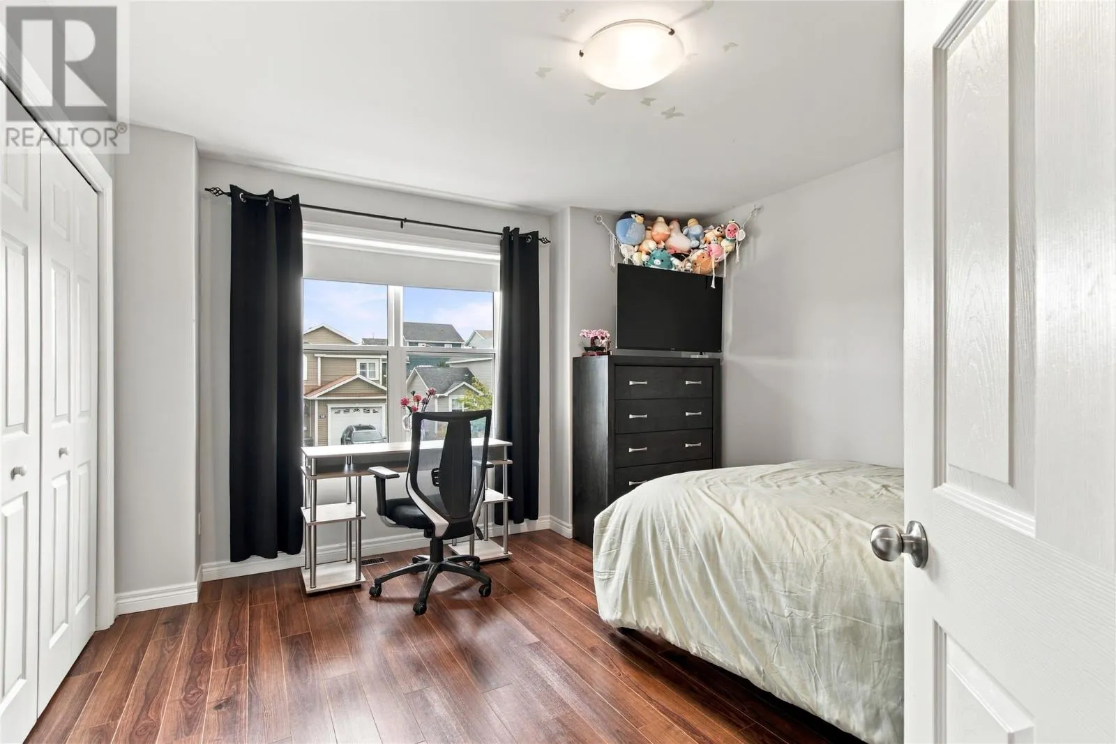 23 Hollyberry Drive