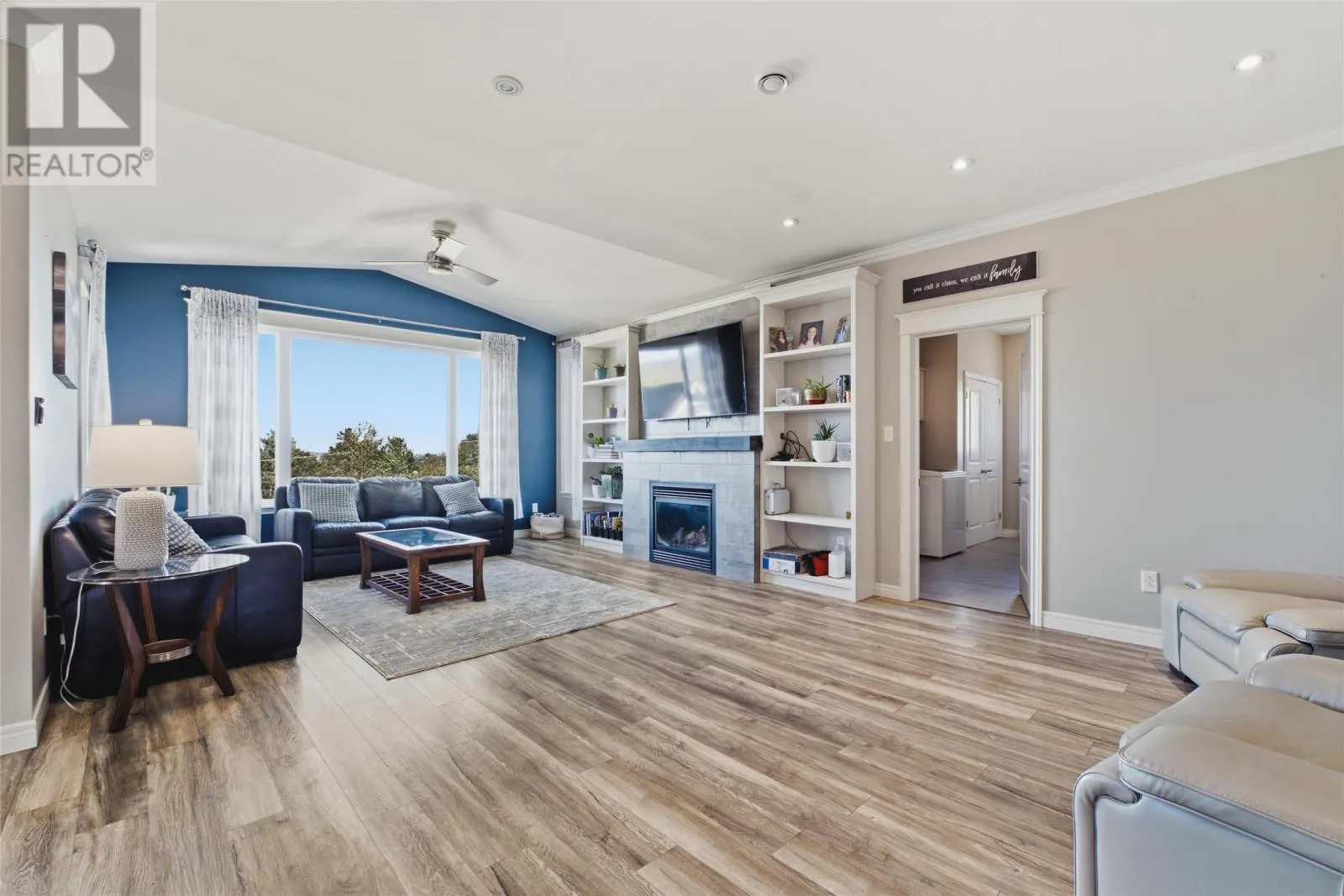 9 Crestview Place