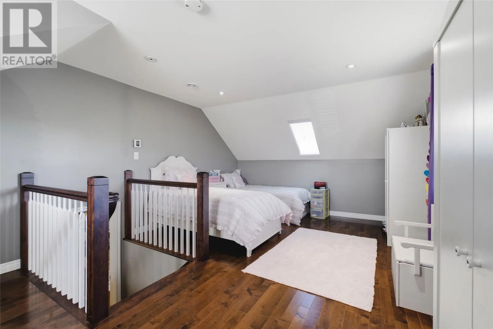 9 Crestview Place