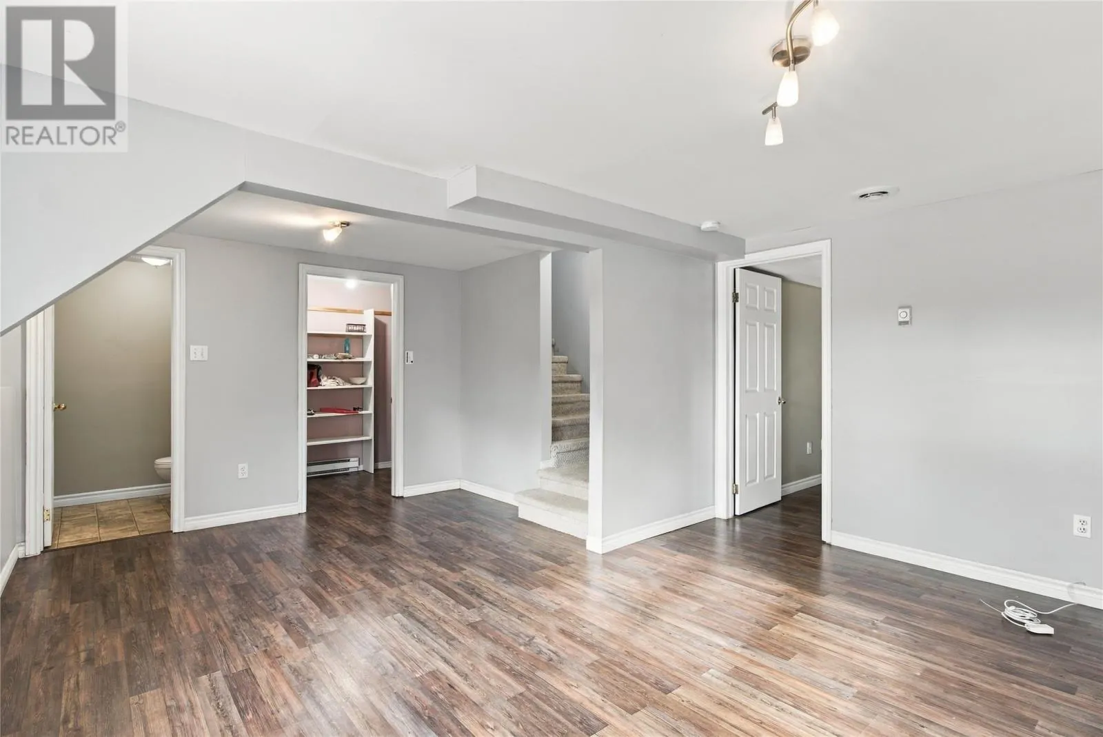 10 Clevedon Crescent