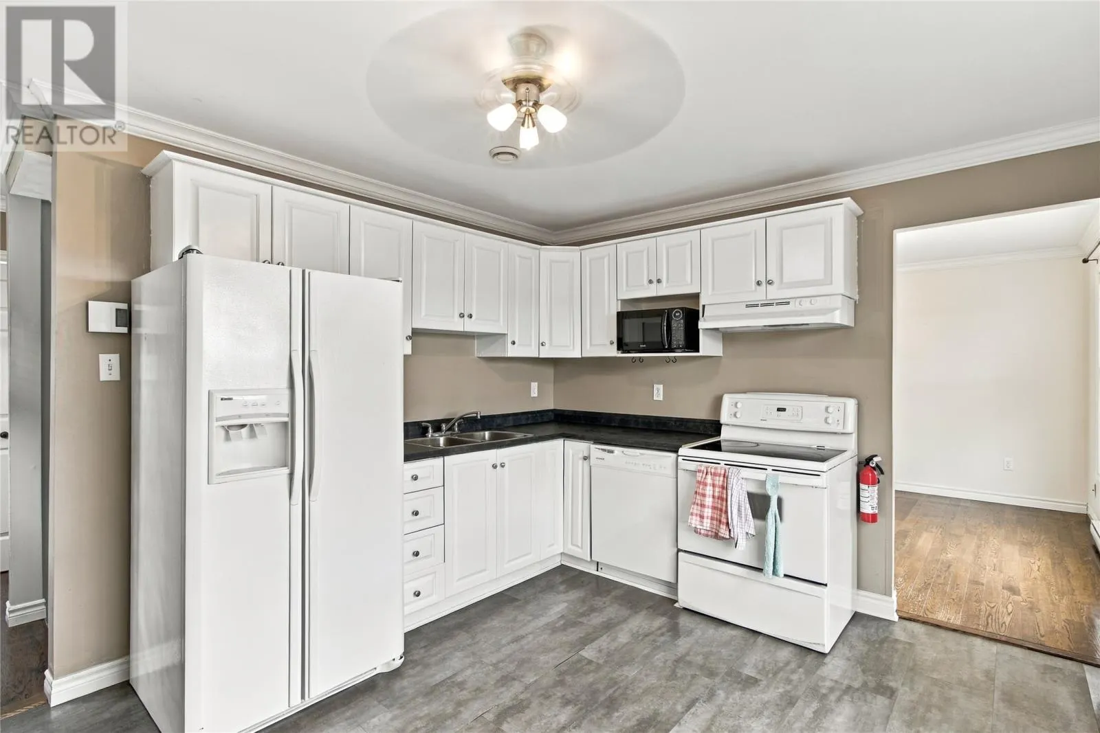 10 Clevedon Crescent