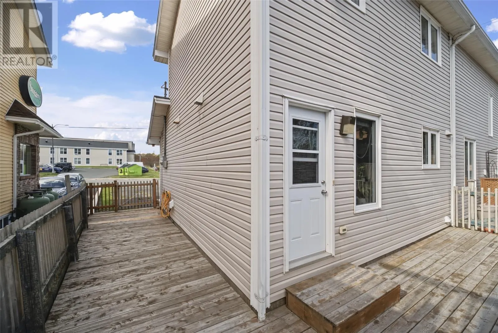 6 Ricketts Road