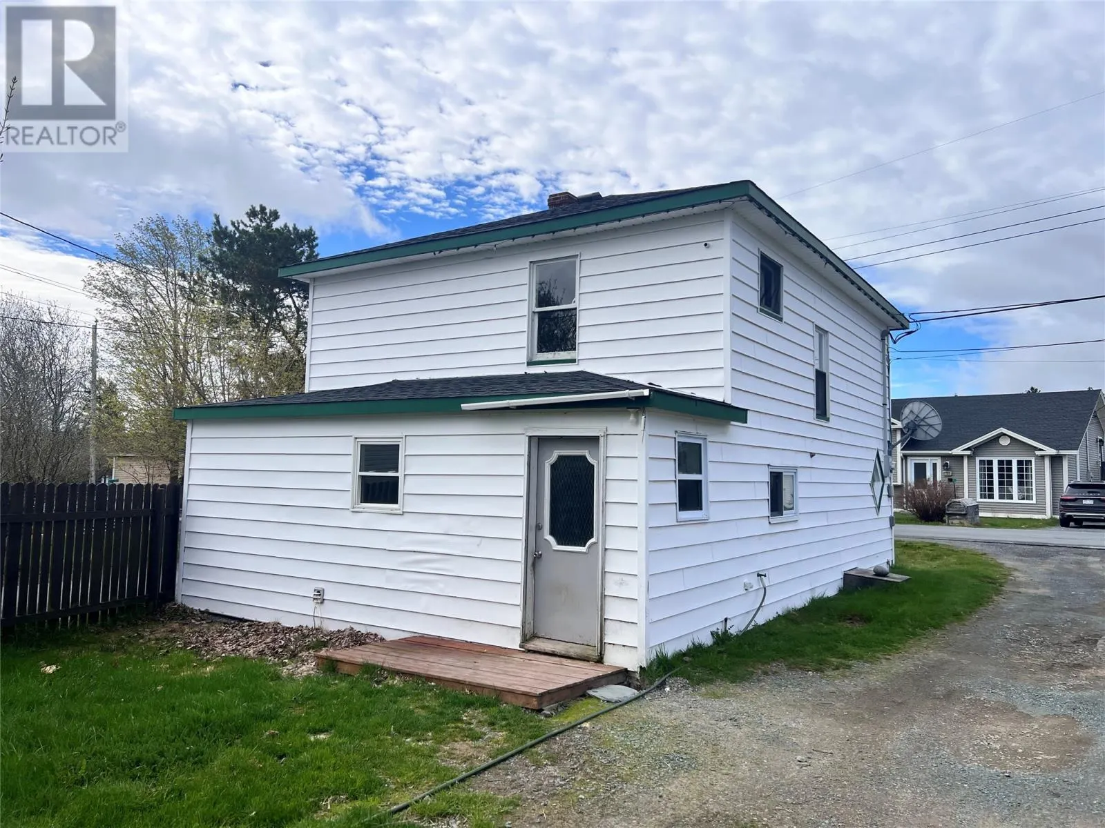 10-12 Hill Avenue