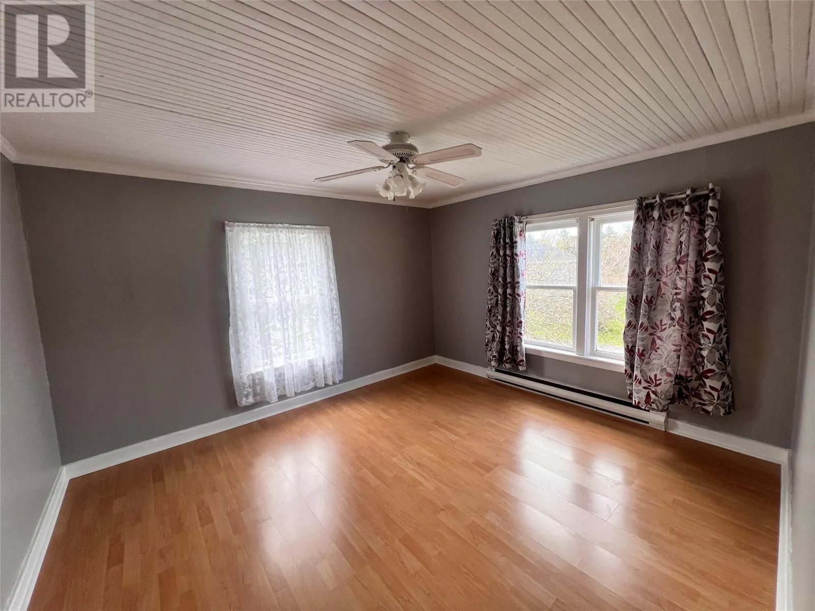 10-12 Hill Avenue