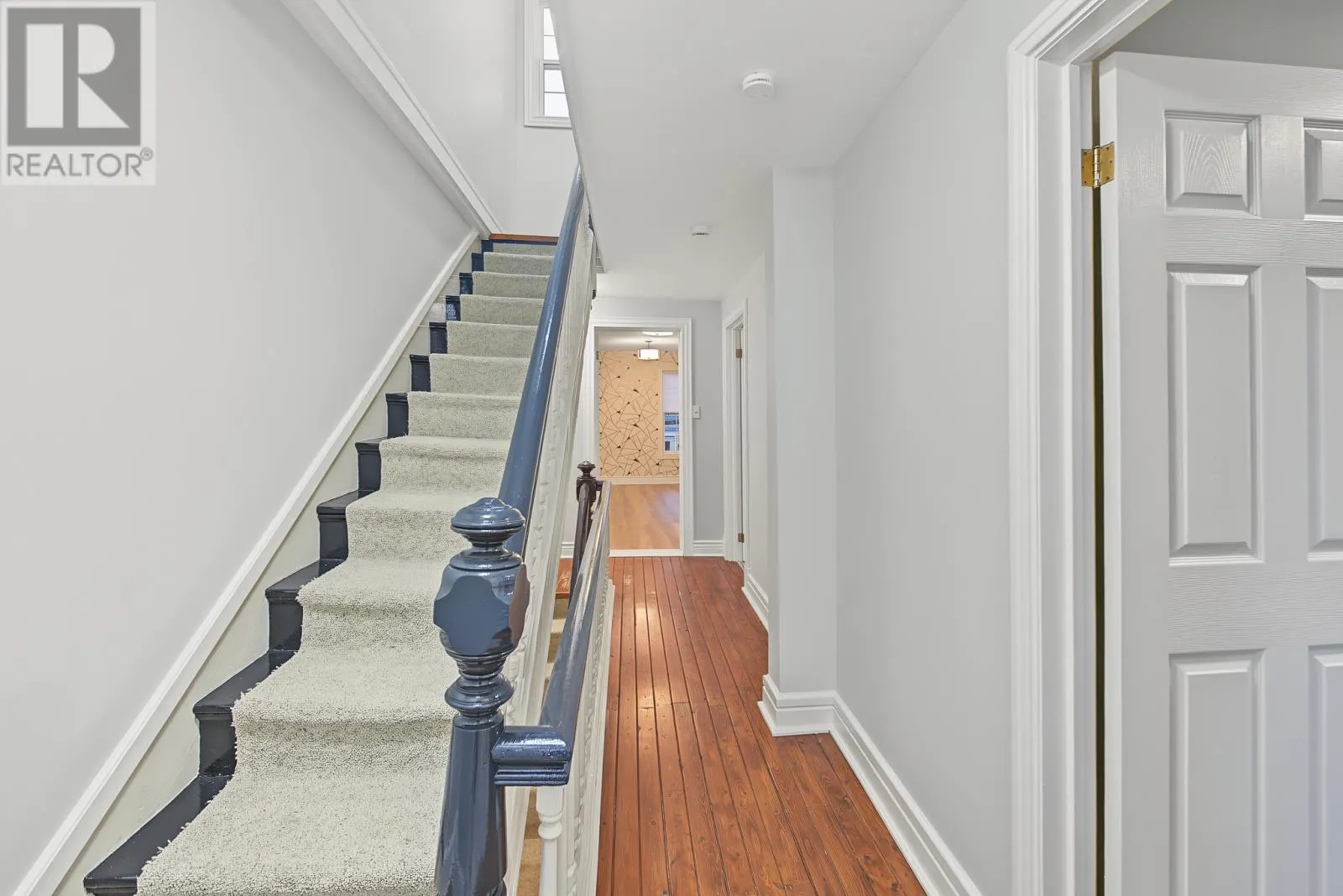 66 Colonial Street