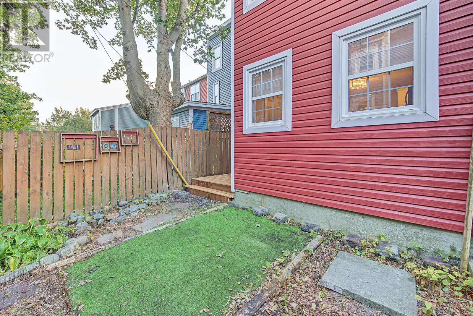 66 Colonial Street