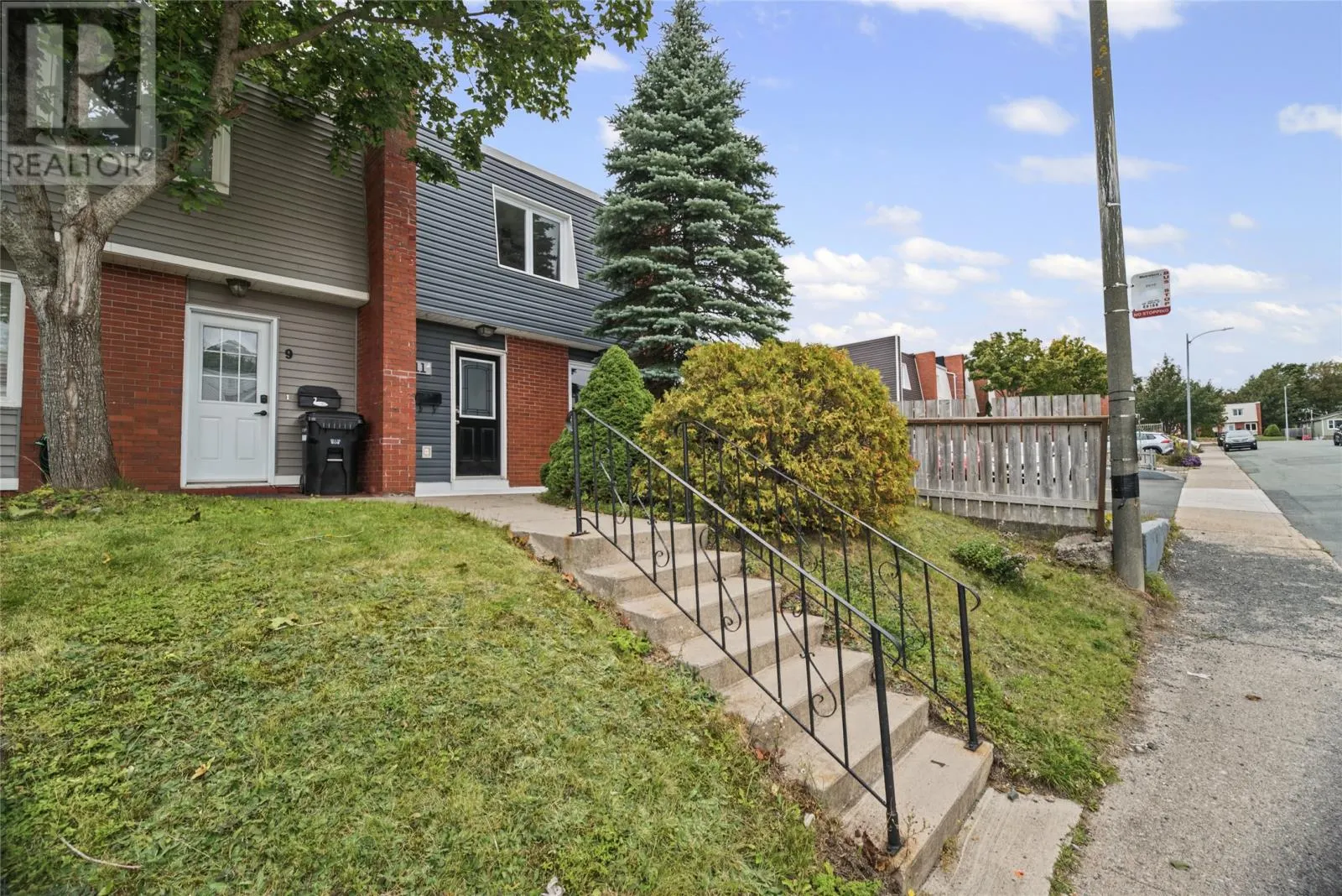 11 Steer Street