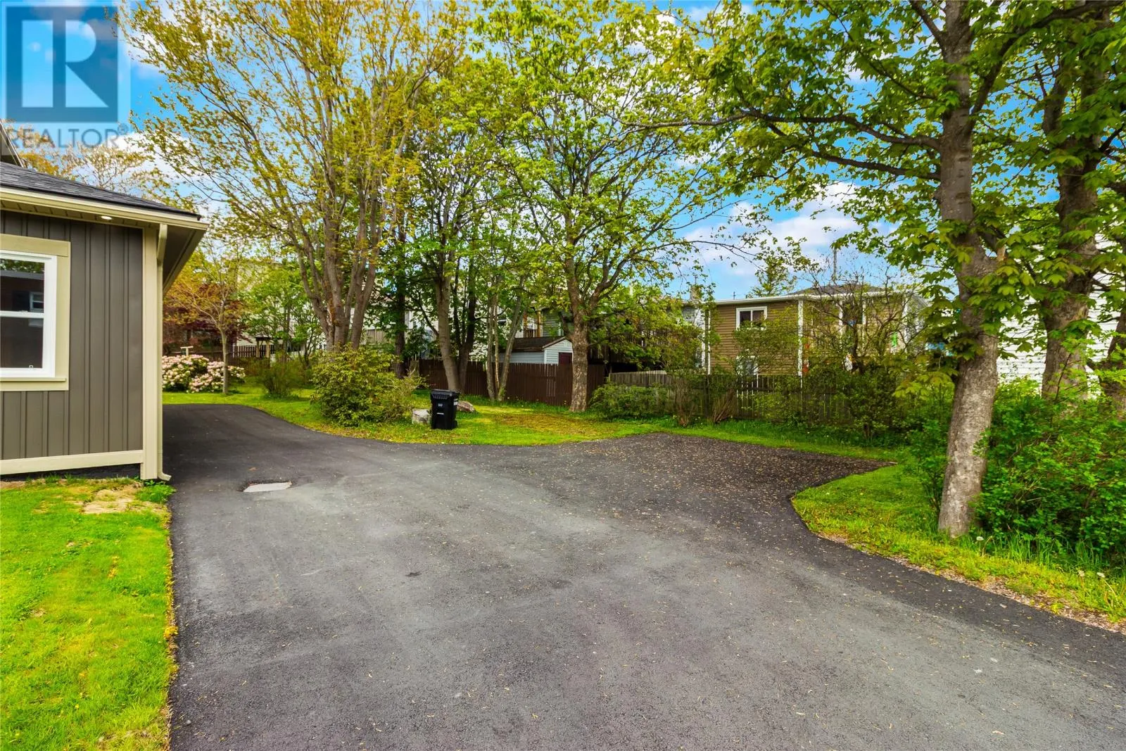 2 Blackmarsh Road