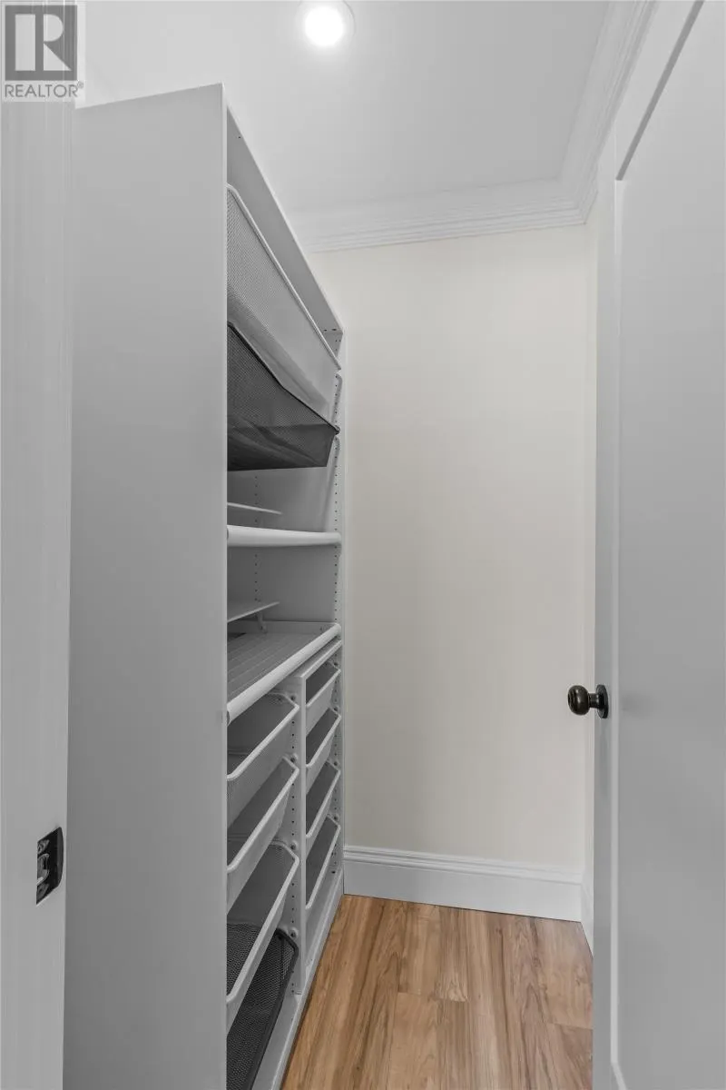 2 Blackmarsh Road