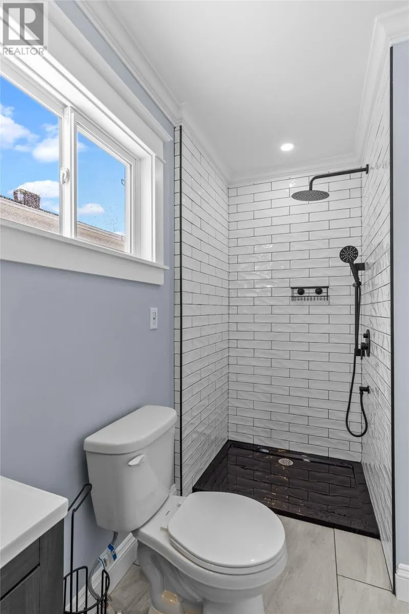 2 Blackmarsh Road