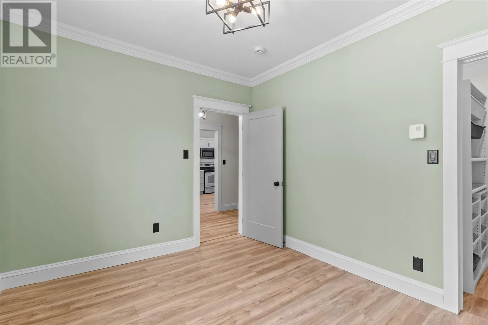 2 Blackmarsh Road