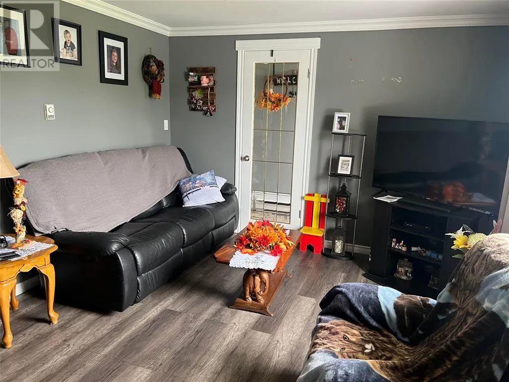 39 Shaheen Crescent