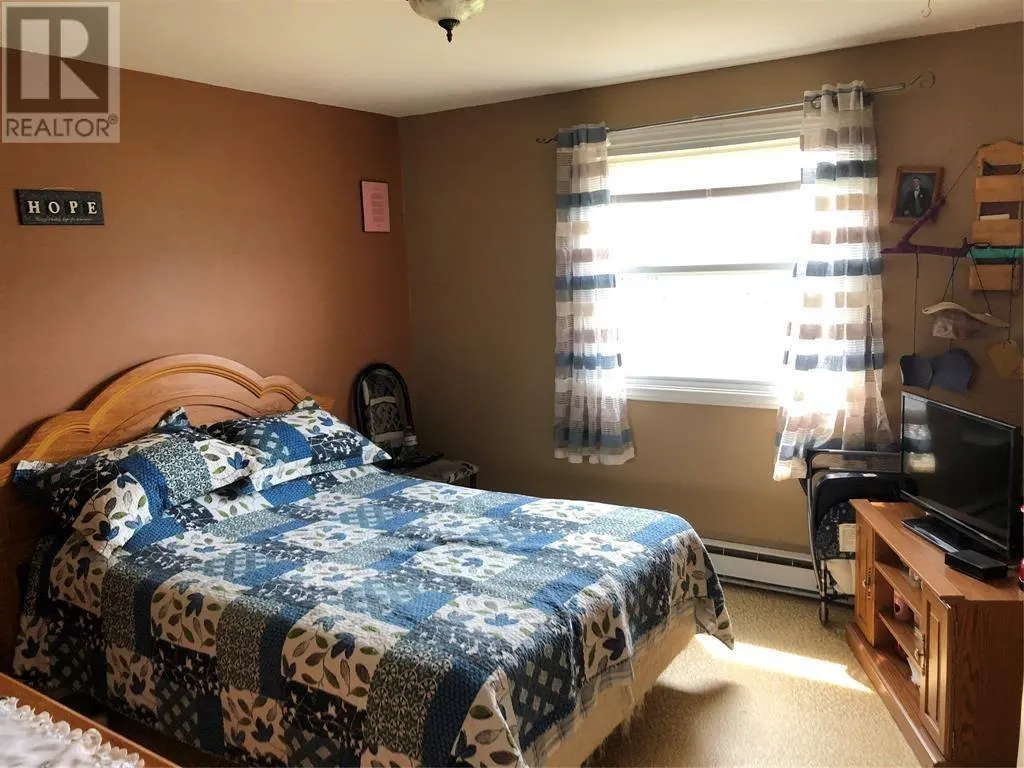 39 Shaheen Crescent