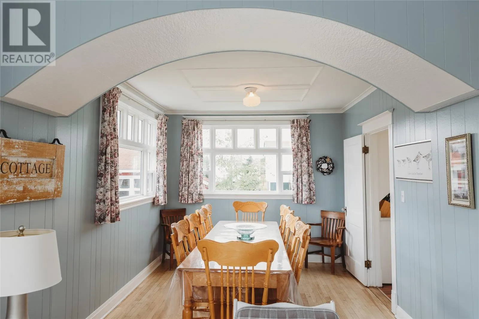 38 Beach Road