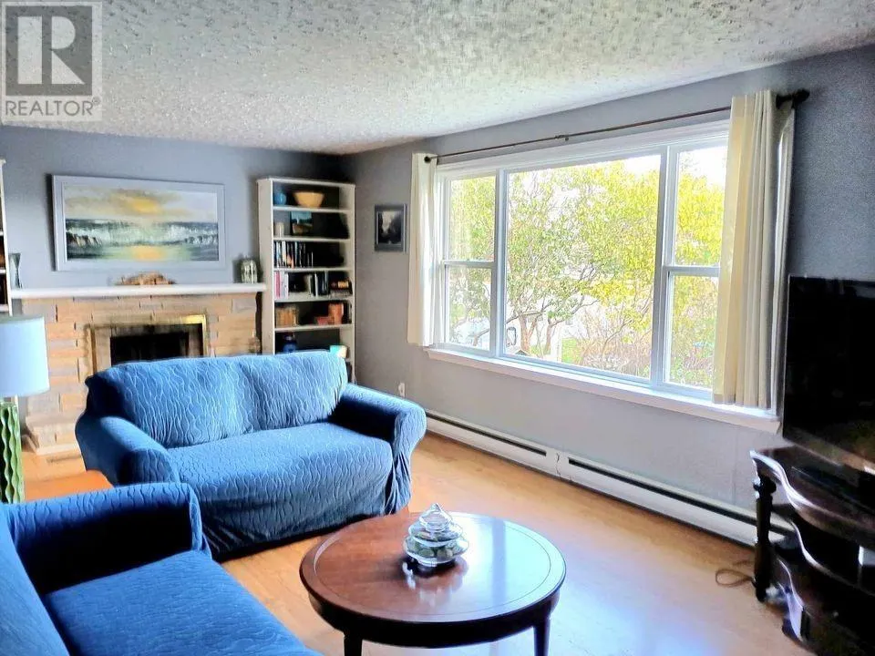 38 Beach Road