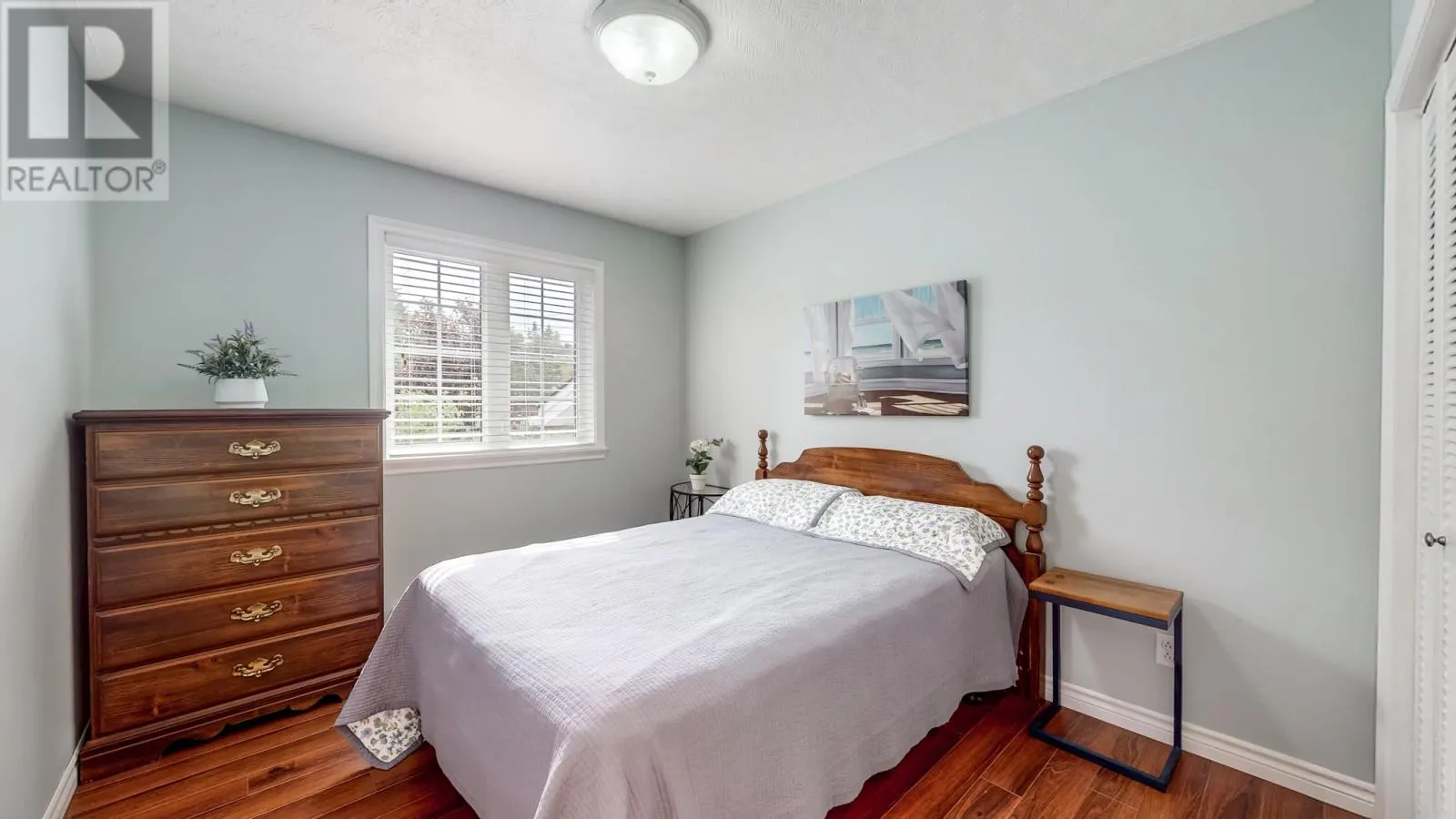 5 Ellard Place