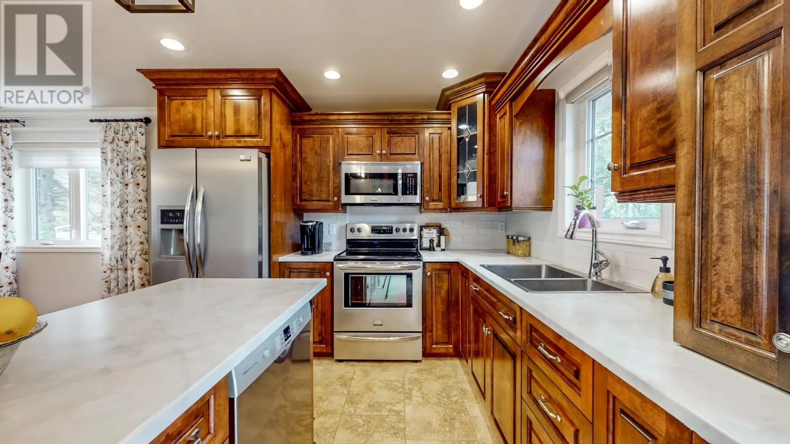 5 Ellard Place