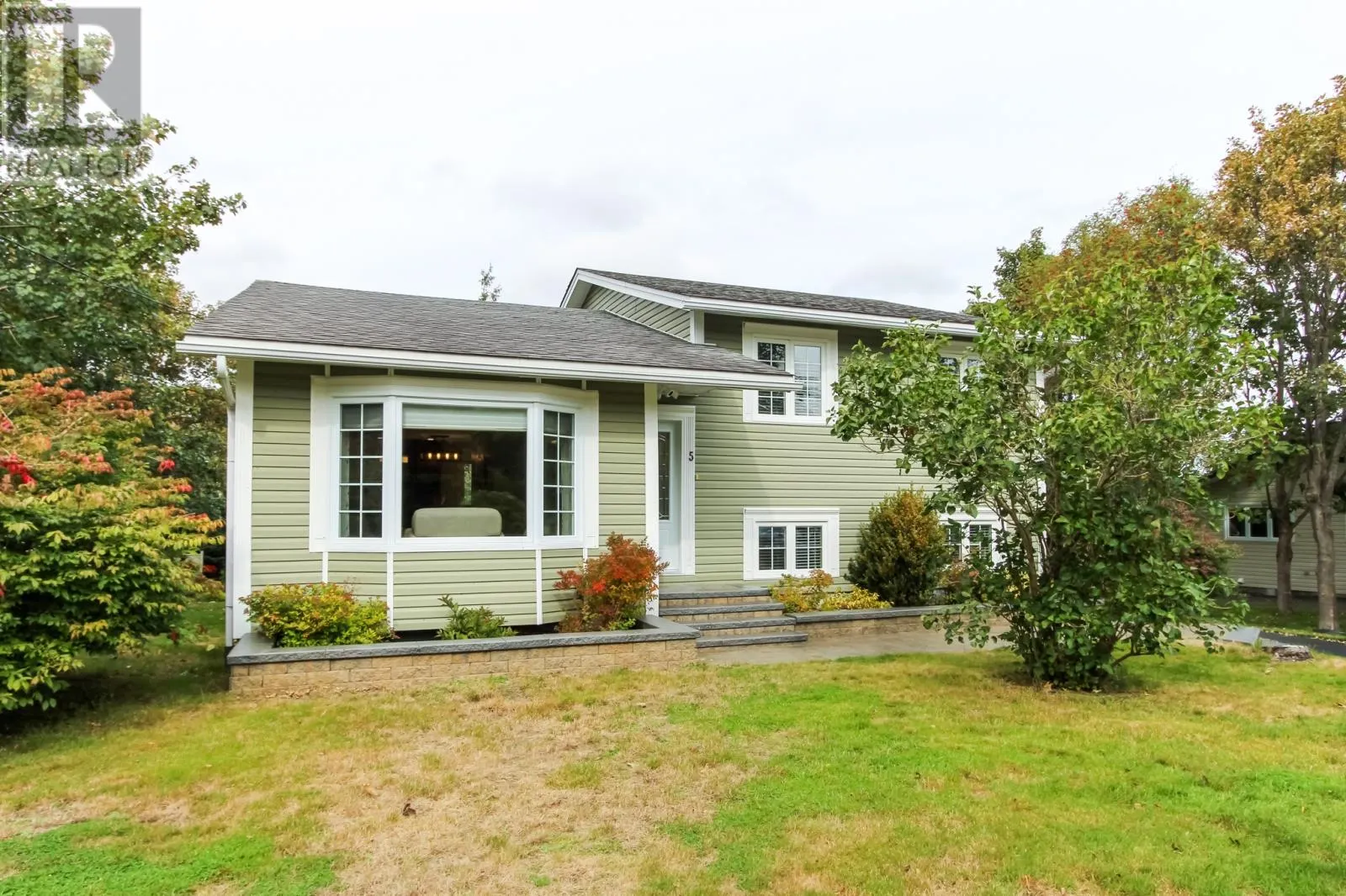 5 Ellard Place