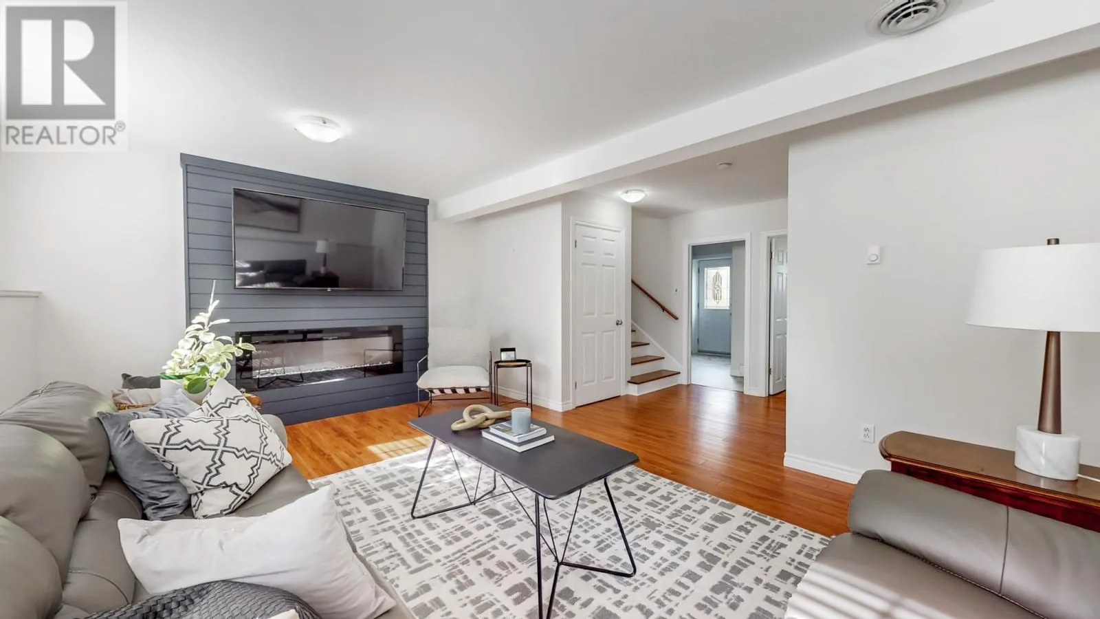 5 Ellard Place