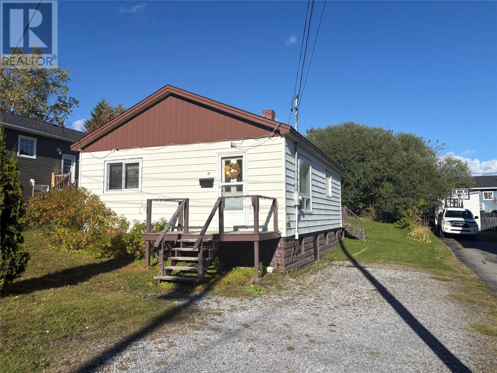 10 Linds Road