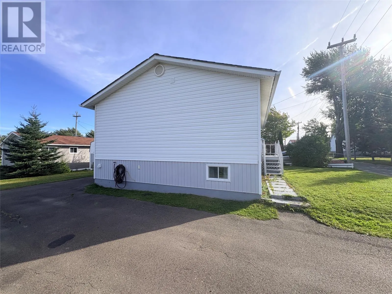 8 Fairview Street