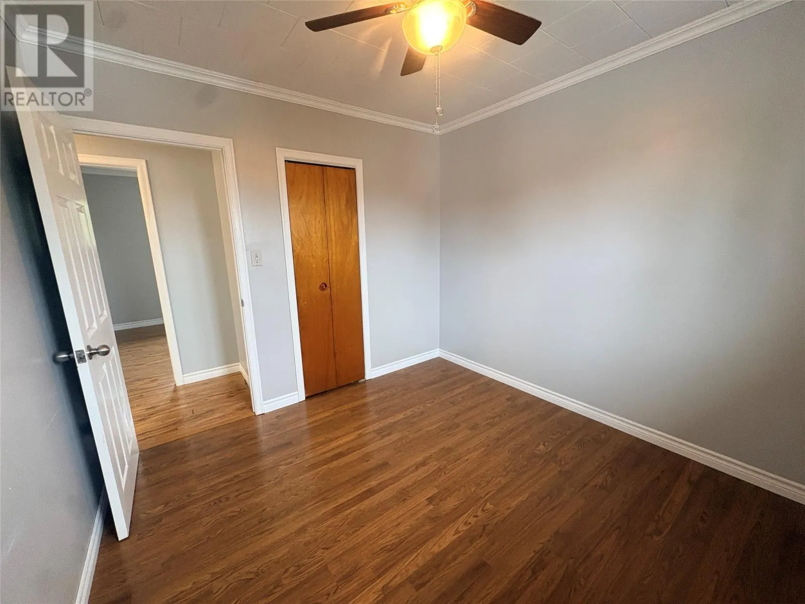 8 Fairview Street
