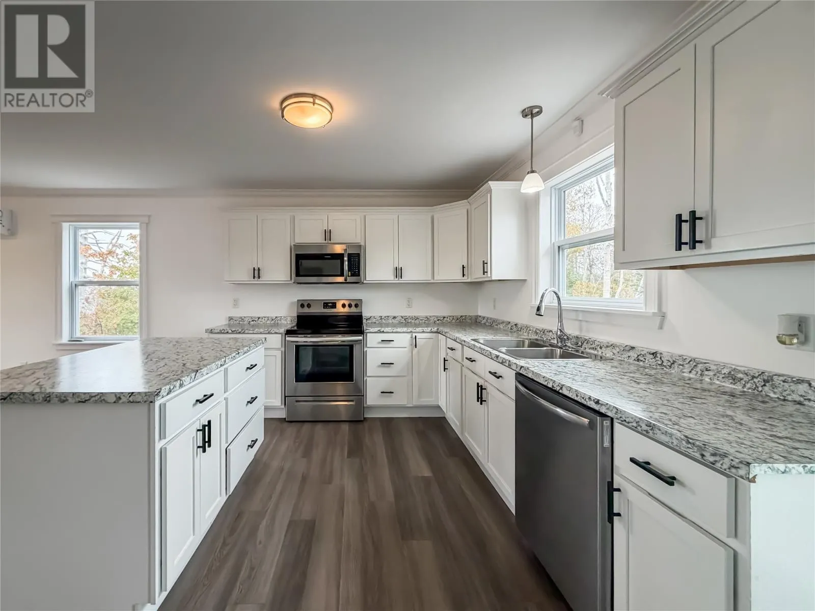 6 South West Crescent