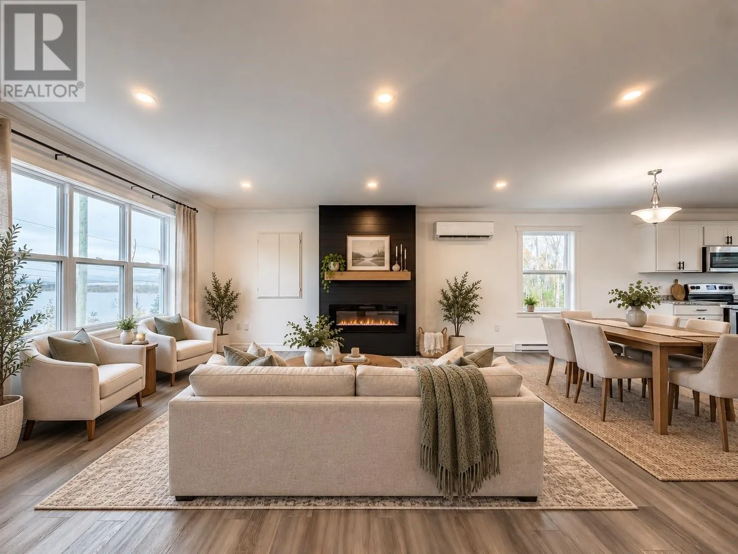 6 South West Crescent
