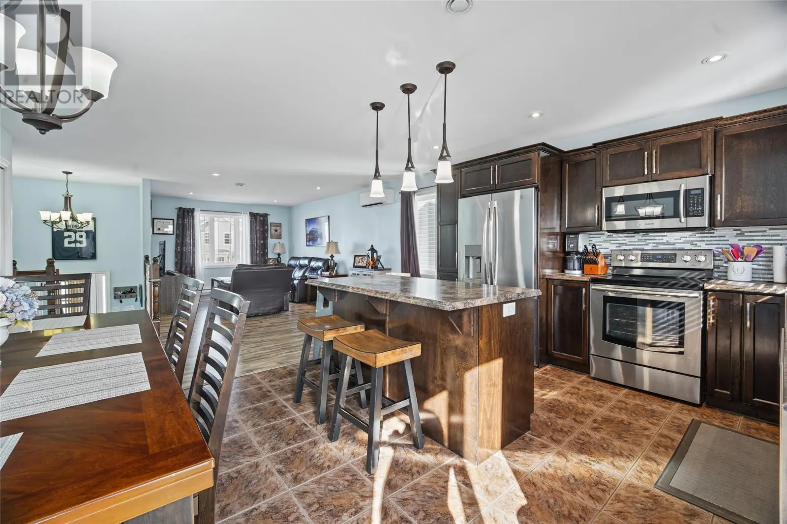40 Finlaystone Drive