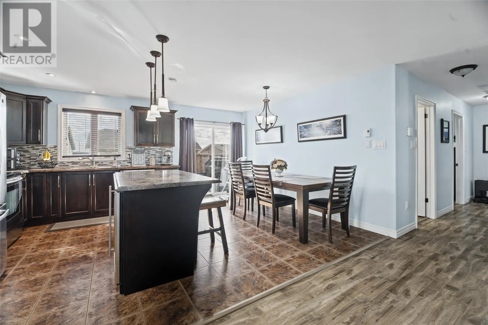 40 Finlaystone Drive