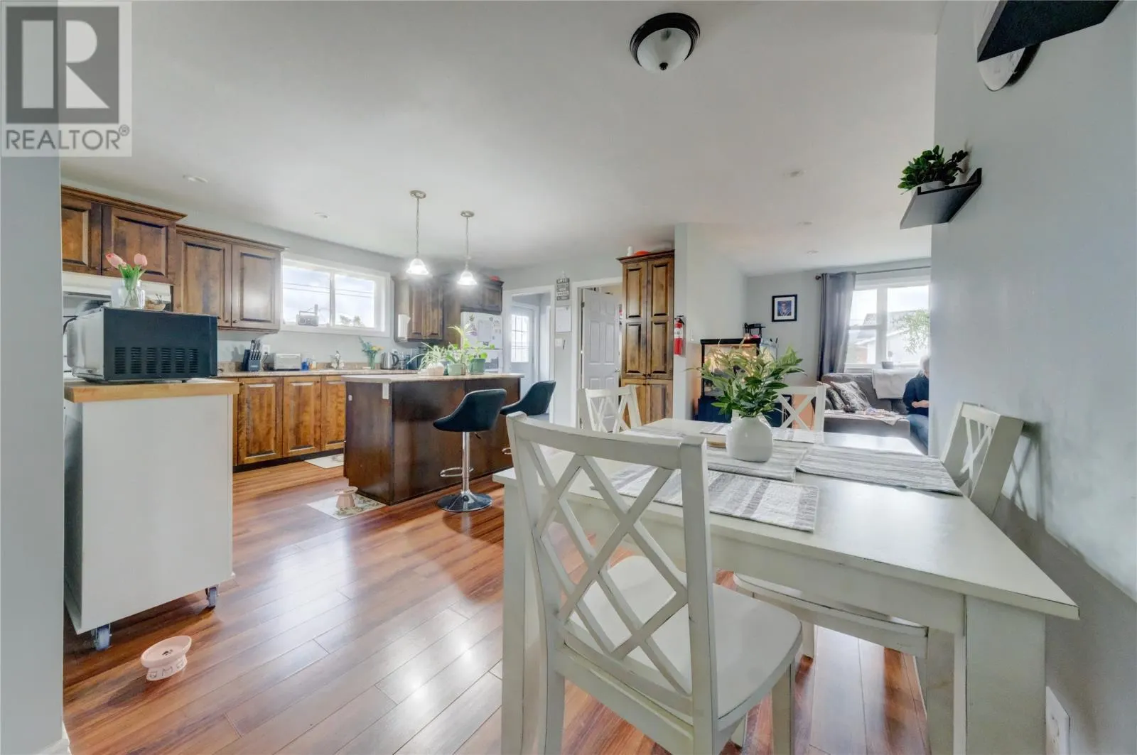 18A Forest Road