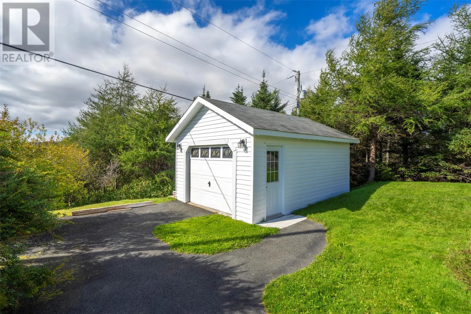 18 Shaheen Crescent