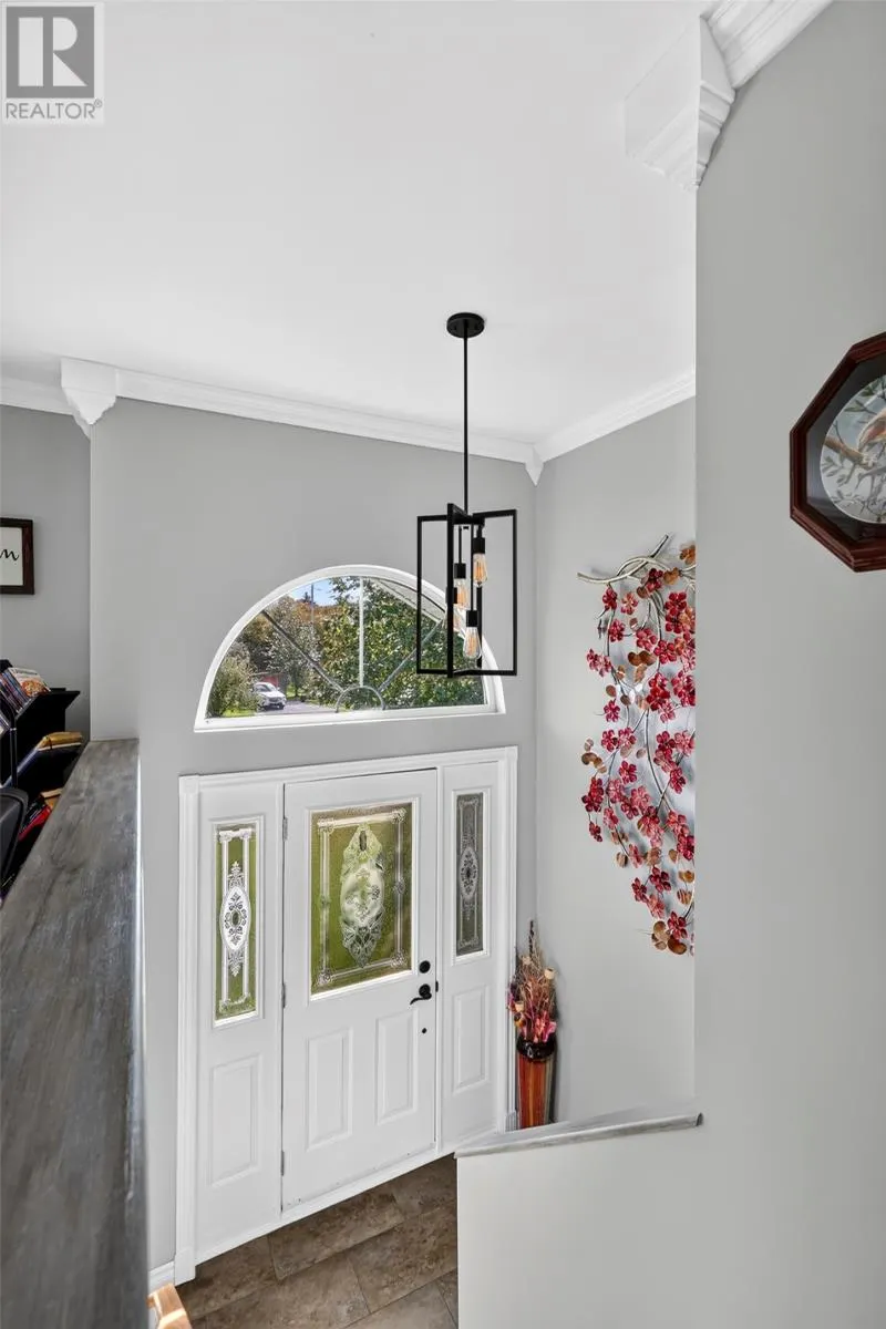 18 Shaheen Crescent