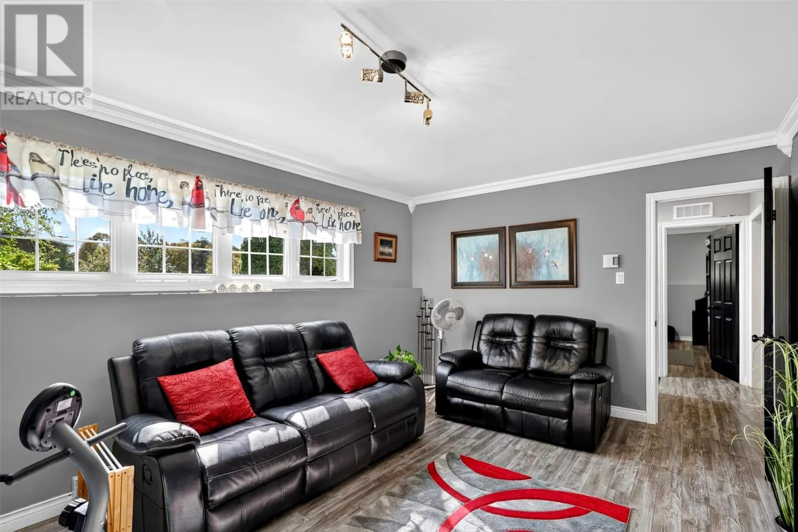 18 Shaheen Crescent