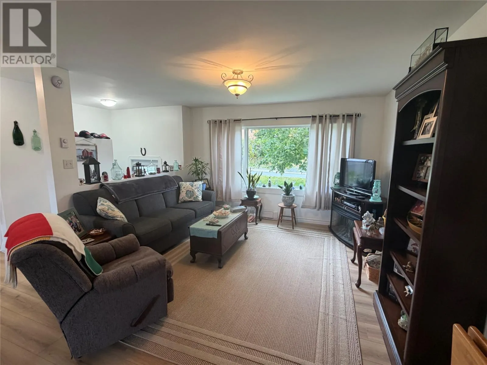 4 Rectory Avenue