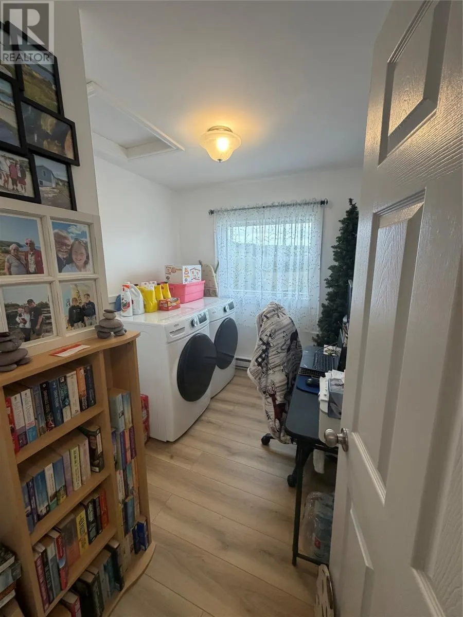 4 Rectory Avenue