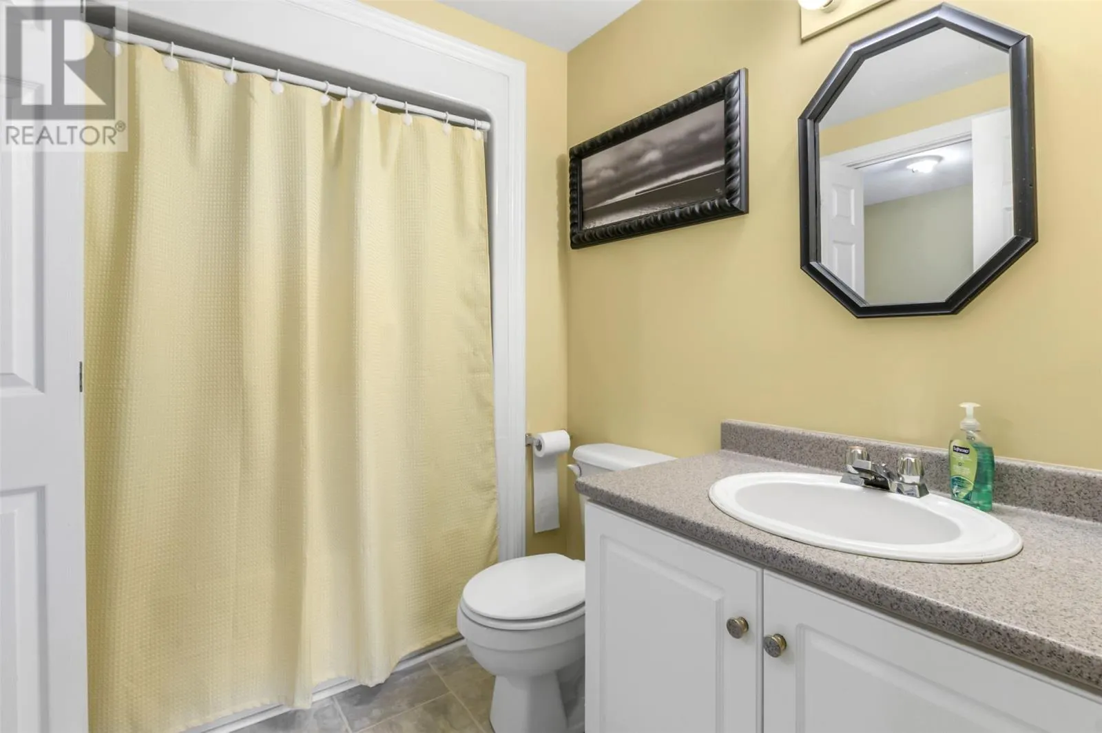 26 Spruce Hill Place