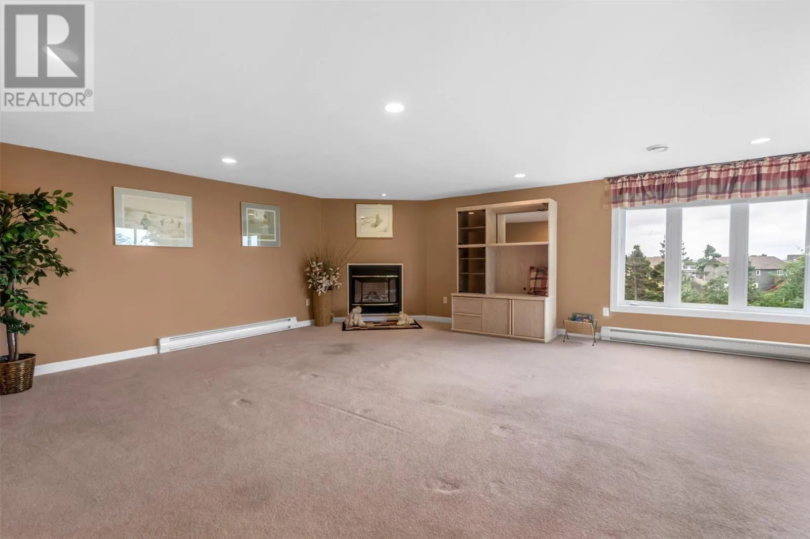 26 Spruce Hill Place