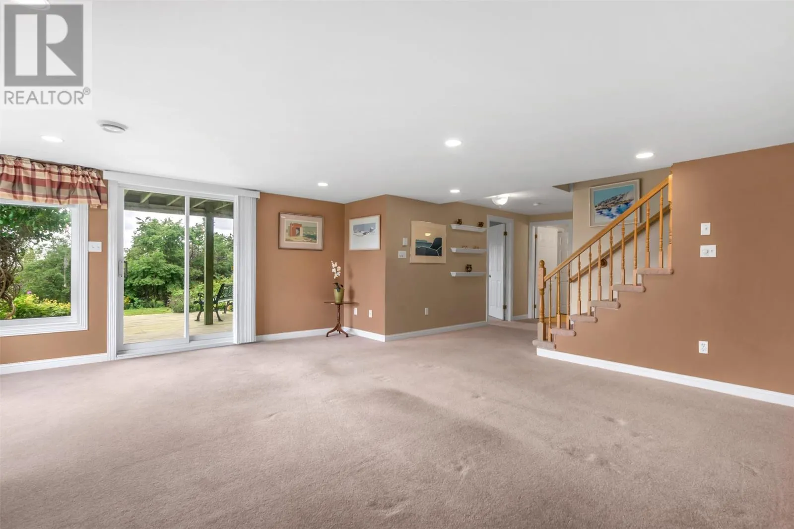 26 Spruce Hill Place