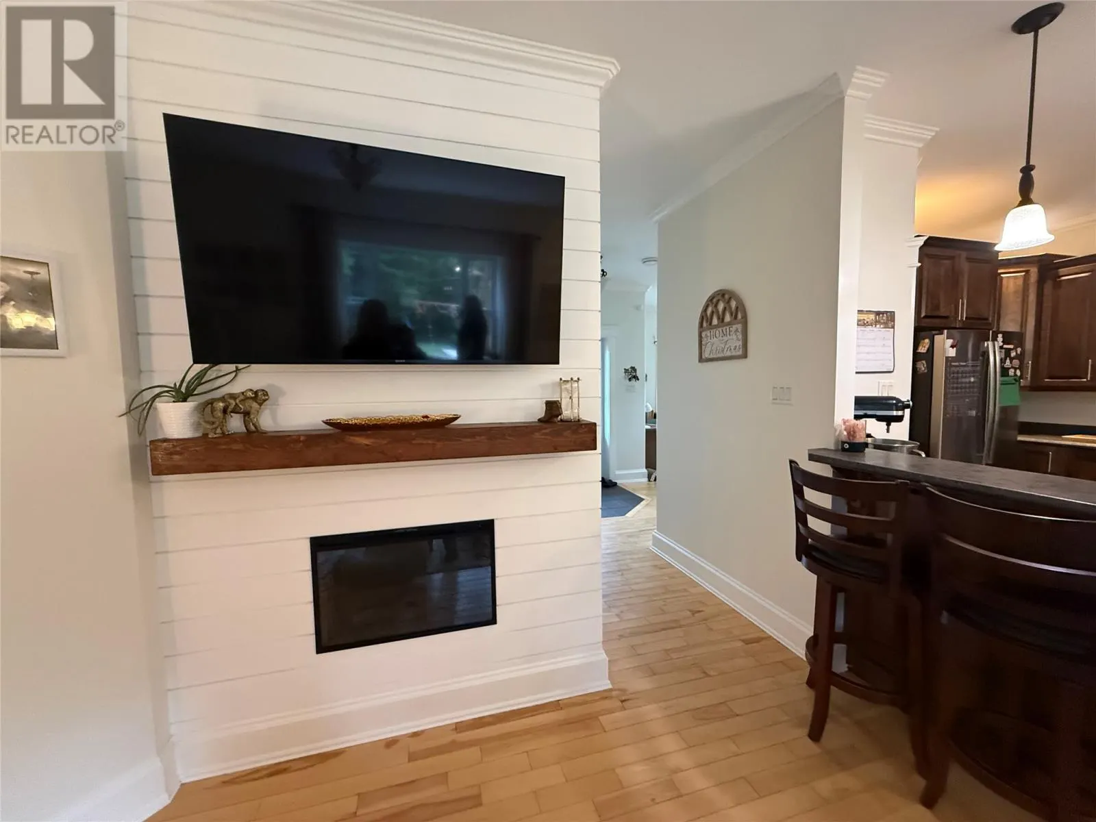 2A Riverside Drive