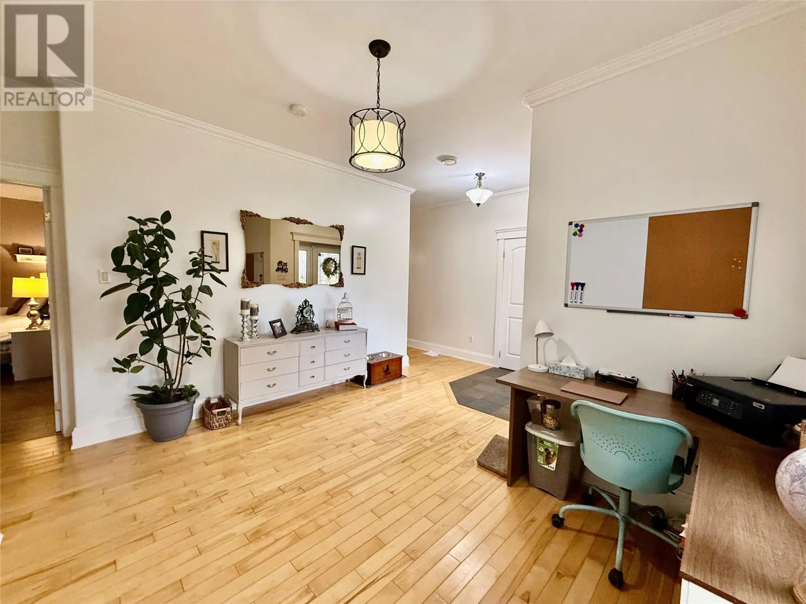 2A Riverside Drive