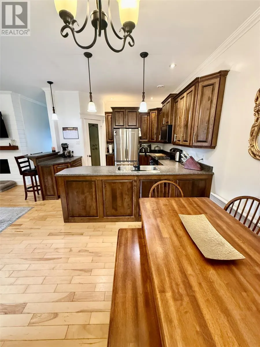 2A Riverside Drive